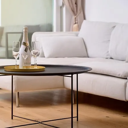 Klara Beach Apartment Split